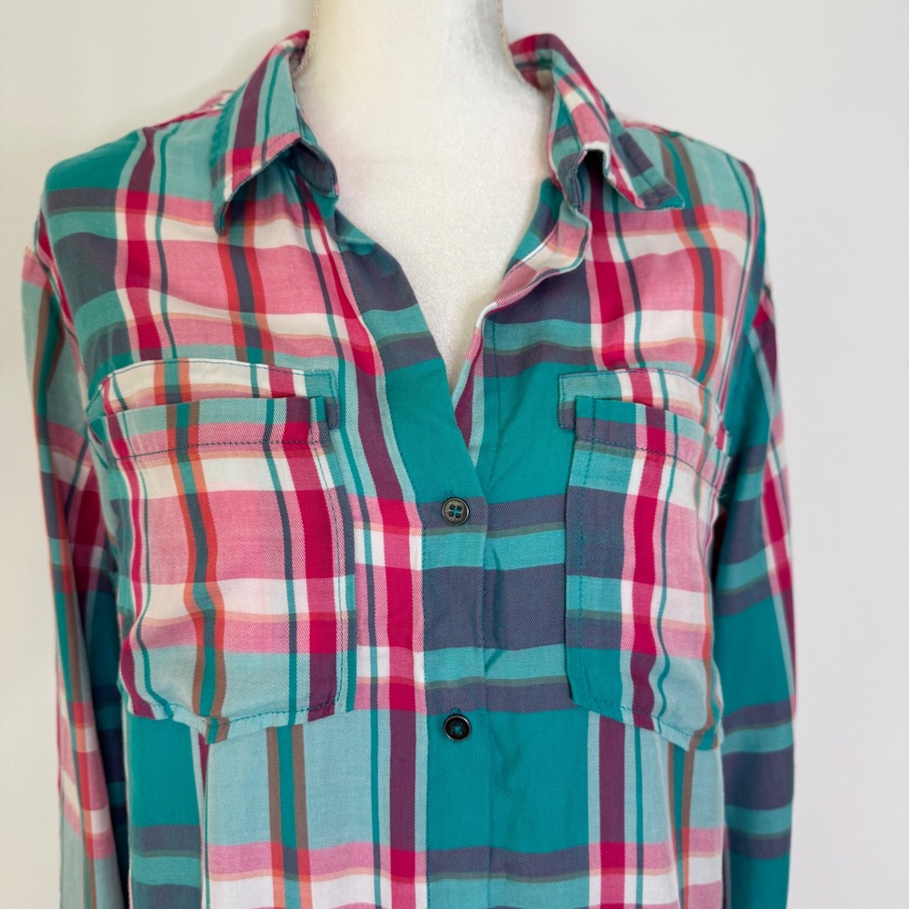 Kut from the Kloth Caillen Flannel Relaxed Button Down Top Pink Aqua Plaid XL - Picture 2 of 14